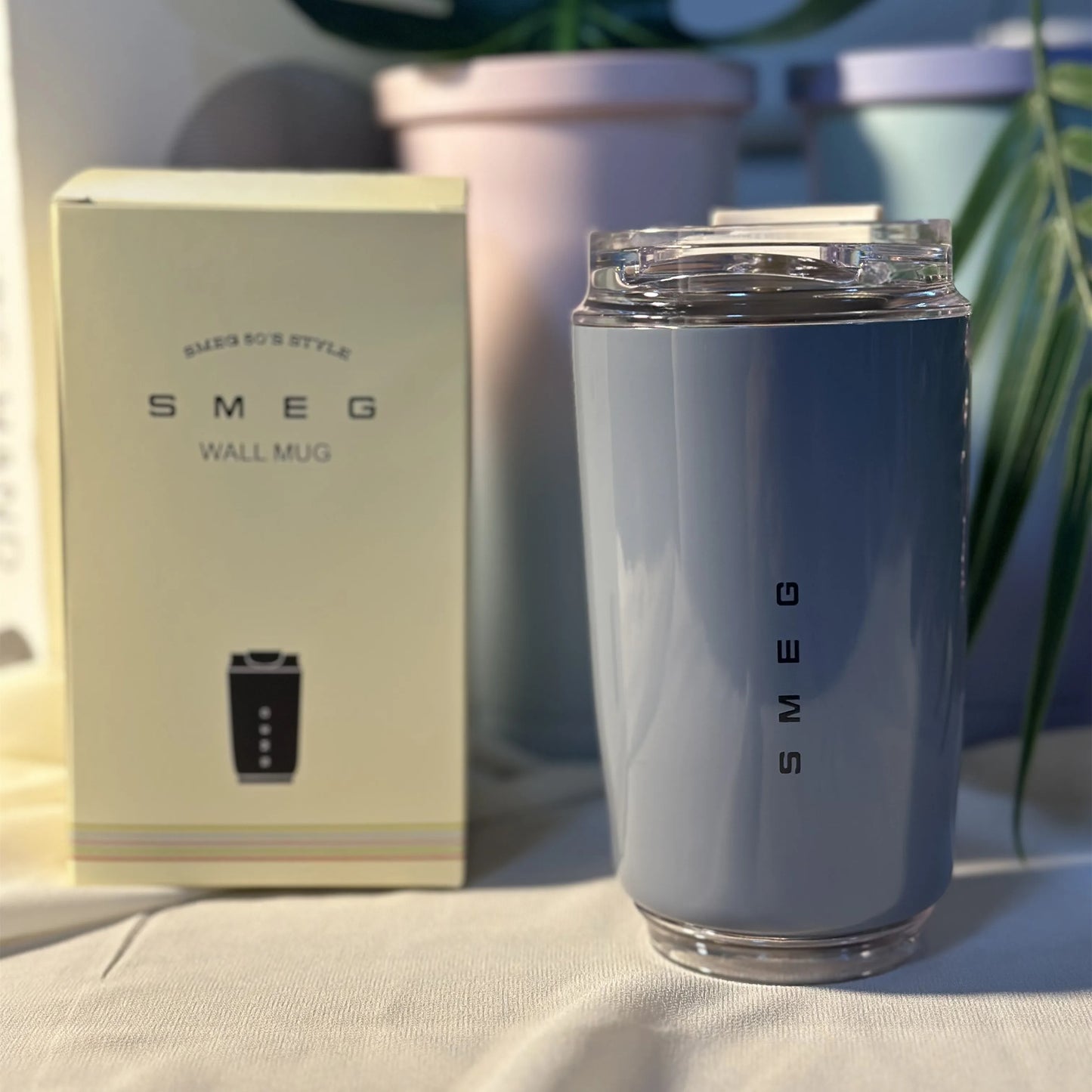 SMEG - Travel Thermos I Stilfuld og isoleret drikkekop (250 ml)